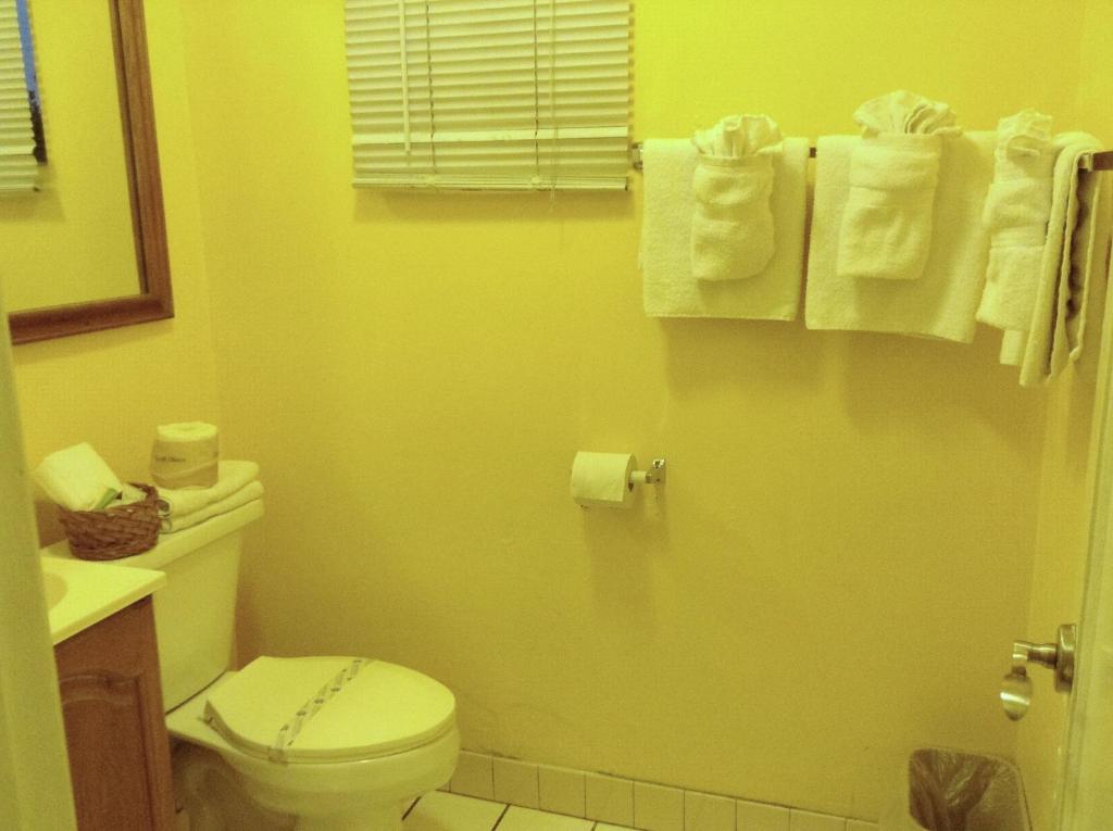 Oceanside Inn & Suites Oda fotoğraf