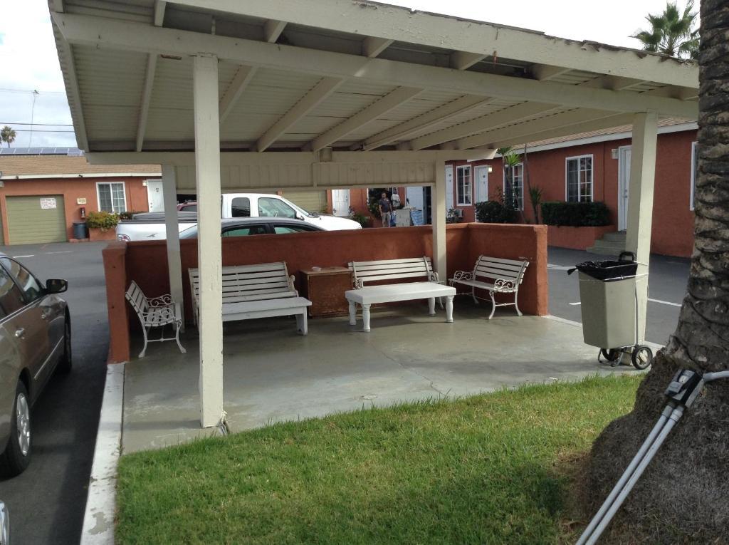 Oceanside Inn & Suites Dış mekan fotoğraf