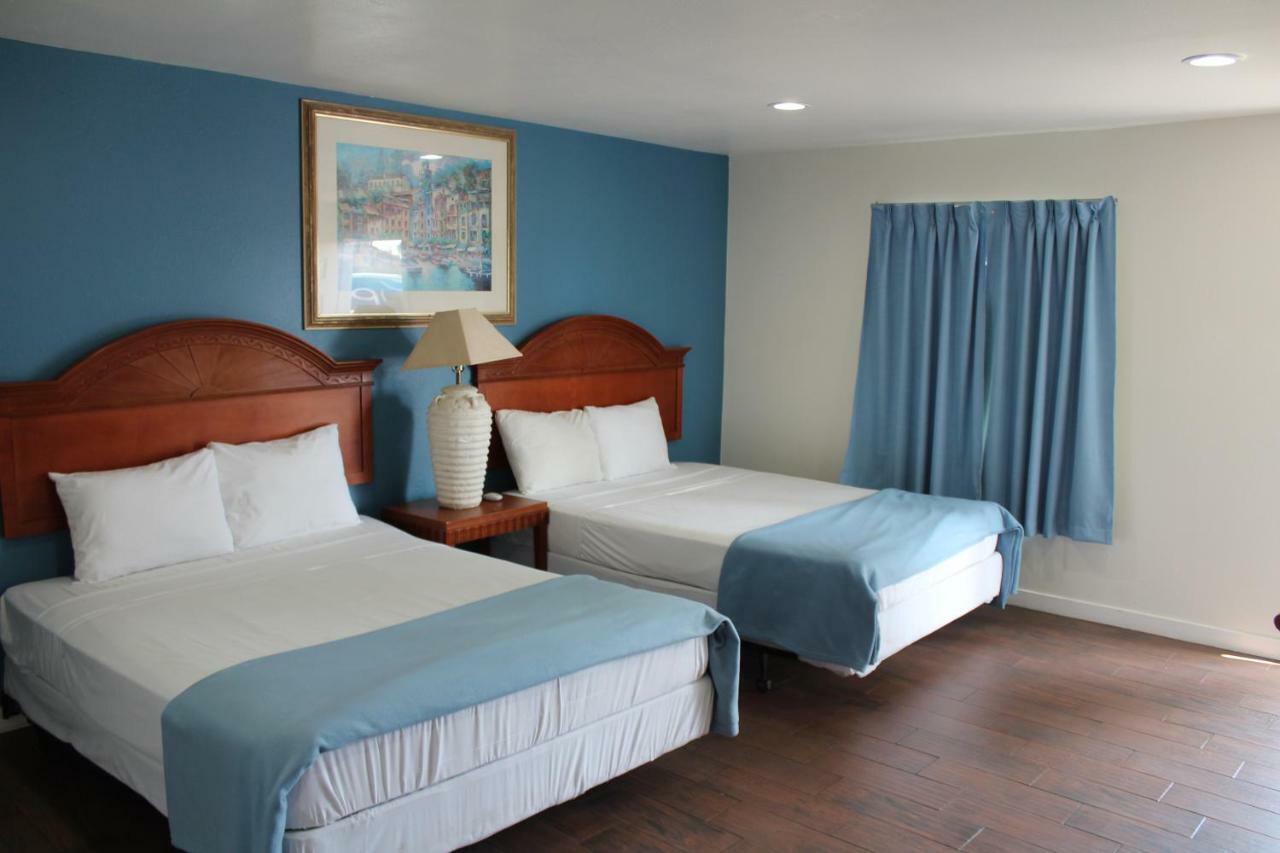 Oceanside Inn & Suites Dış mekan fotoğraf
