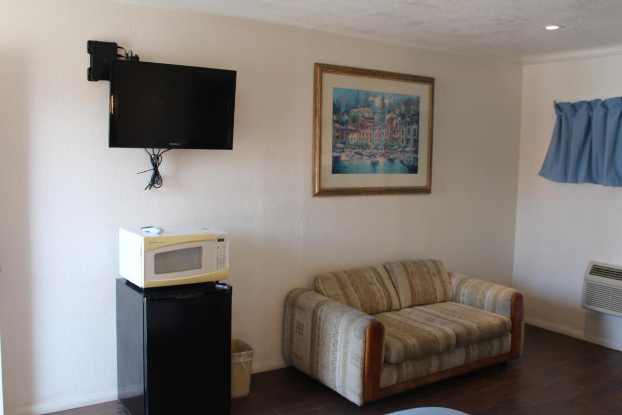 Oceanside Inn & Suites Dış mekan fotoğraf
